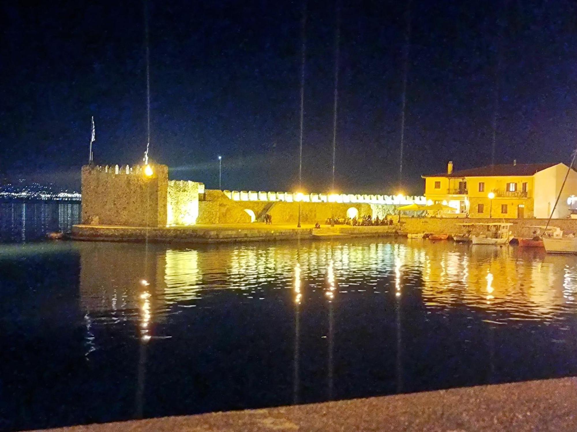 Kelly'S Penthouse Daire Nafpaktos Dış mekan fotoğraf